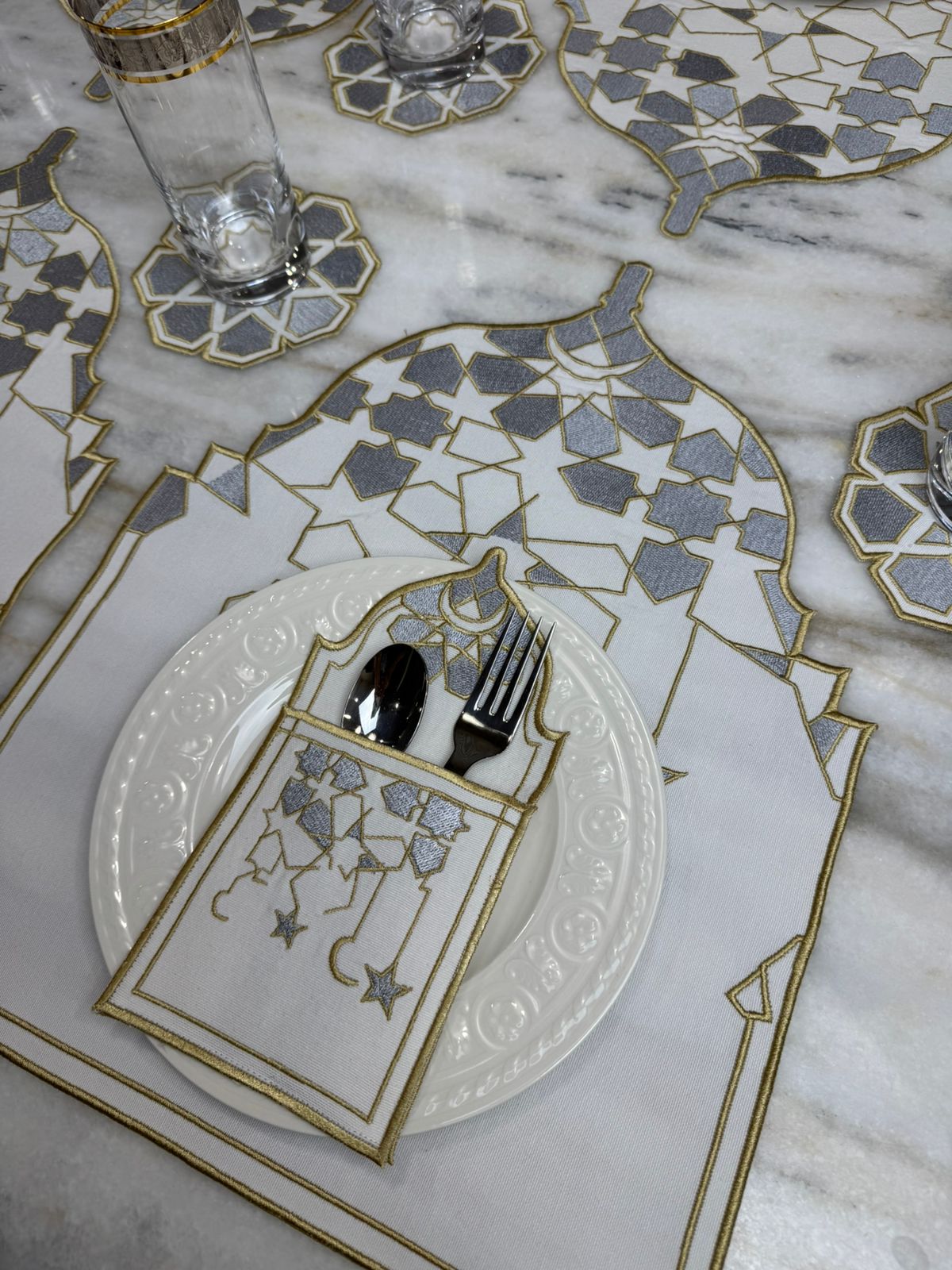 Сервировочный набор Kumis Meshit на 2 персоны из 6 предметов