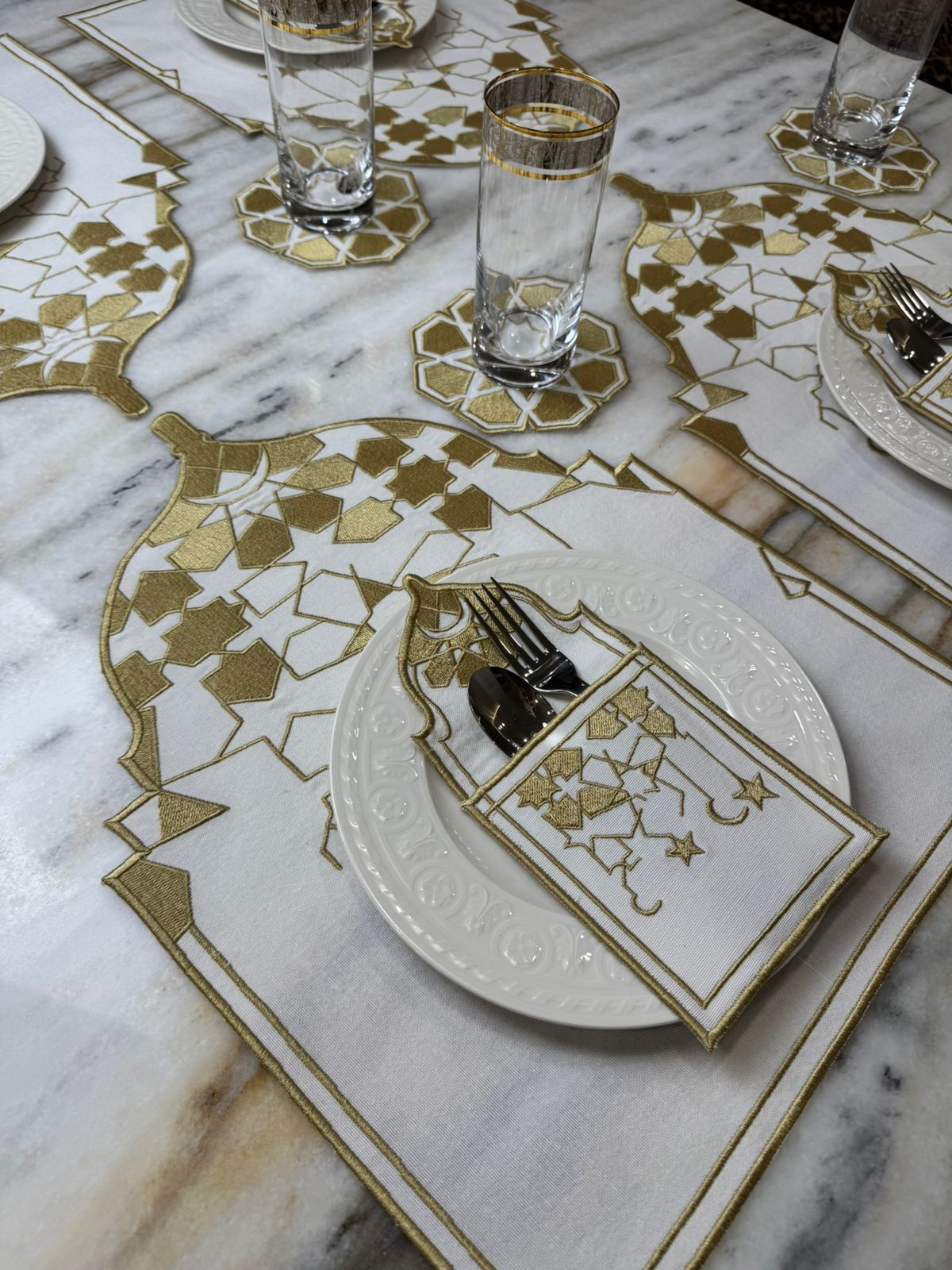 Сервировочный набор Altyn Meshit на 2 персоны из 6 предметов